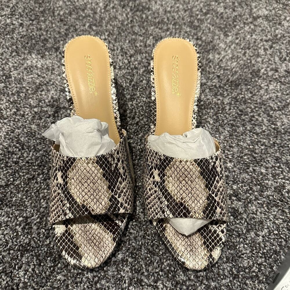 Shoe Dazzle Tanasha Slip On Heeled Sandal
